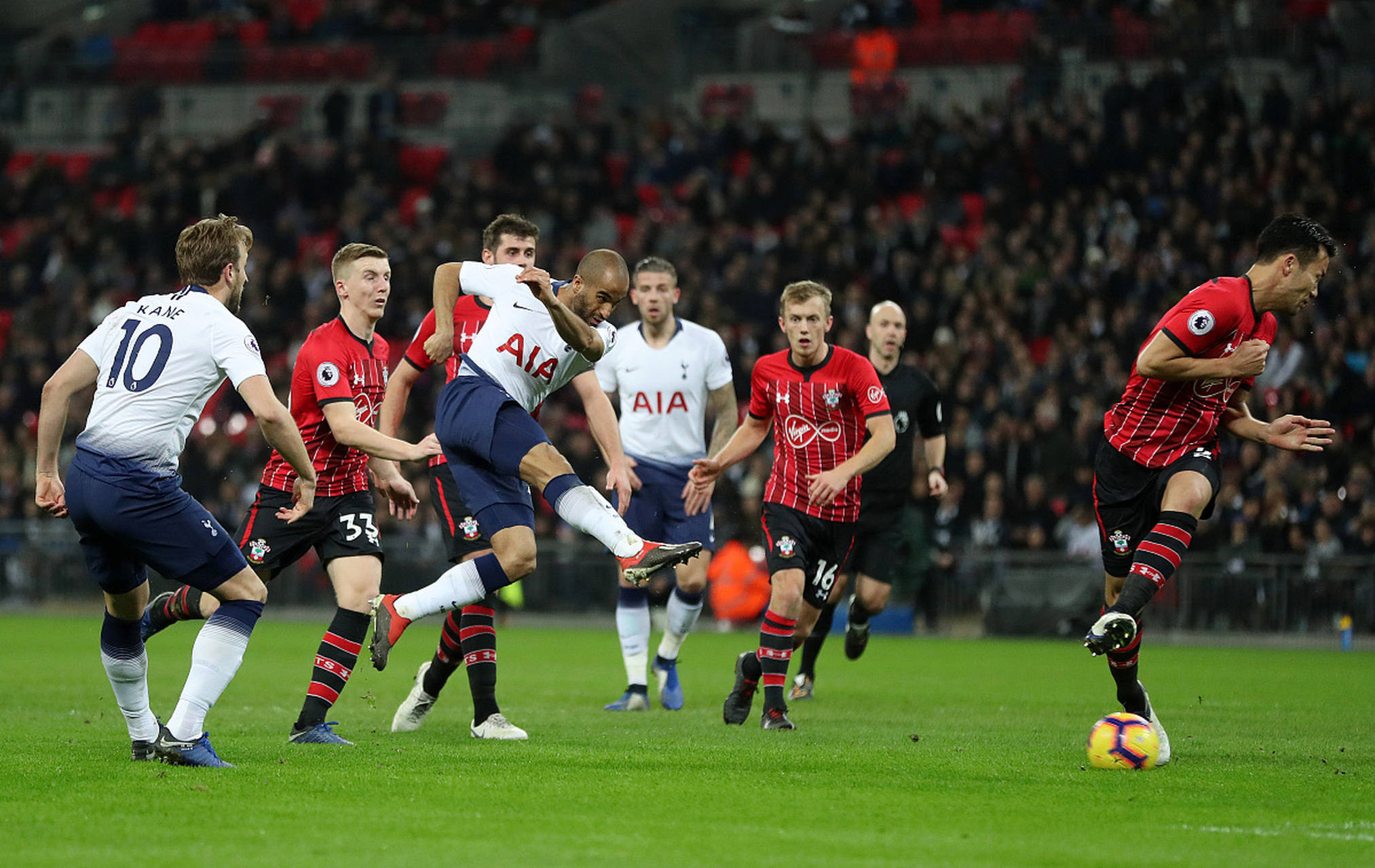 轻的梅西并 轻的梅西并